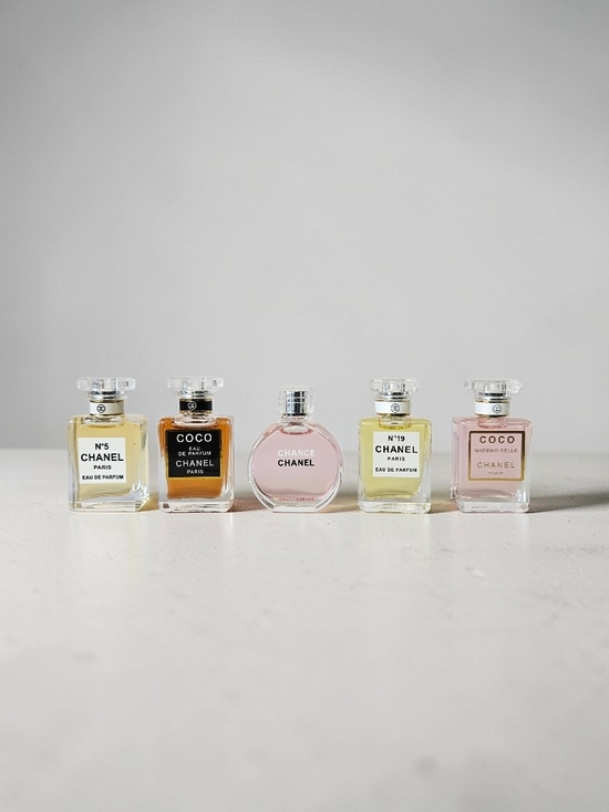 Chanel Miniature Set - Picture 2 of 2